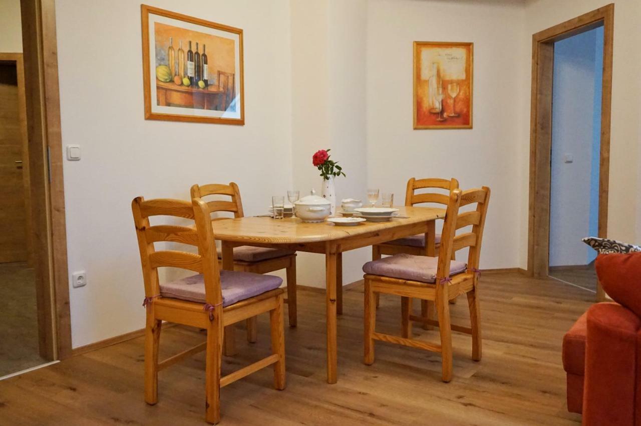 Schaidreith Apartment